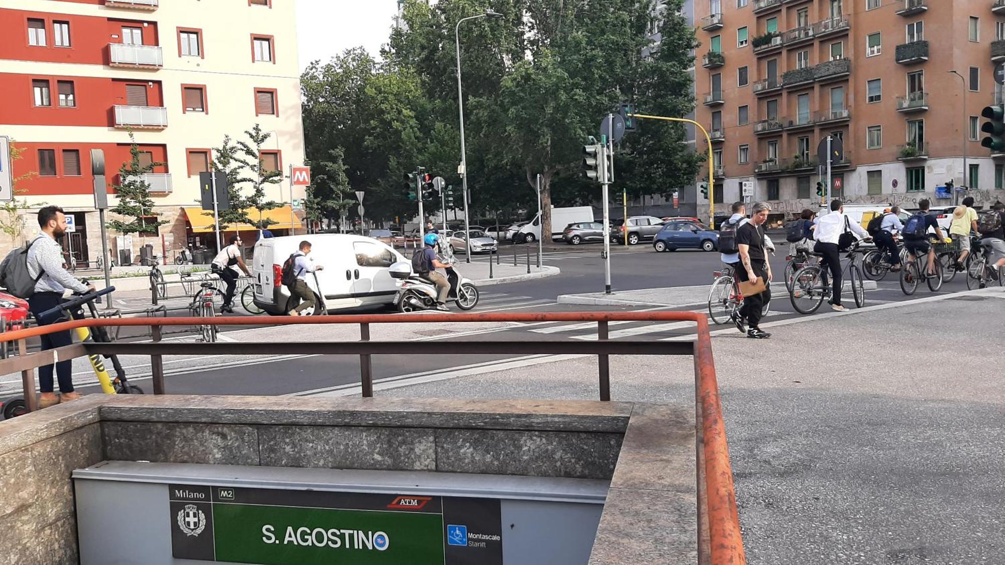 Uptoyou Milan Ruang foto
