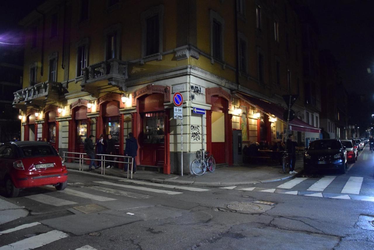 Uptoyou Milan Bagian luar foto