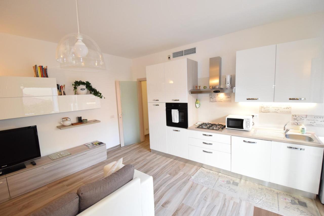 Uptoyou Milan Bagian luar foto